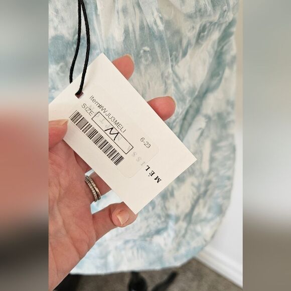 Nwt frill textured printed cami - Picture 4 of 5